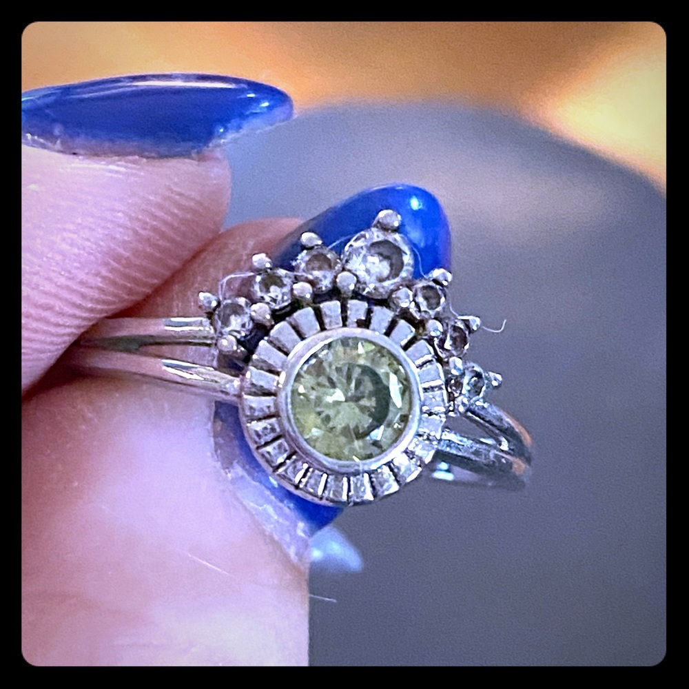 Stainless steel great detailed green gem ring  8